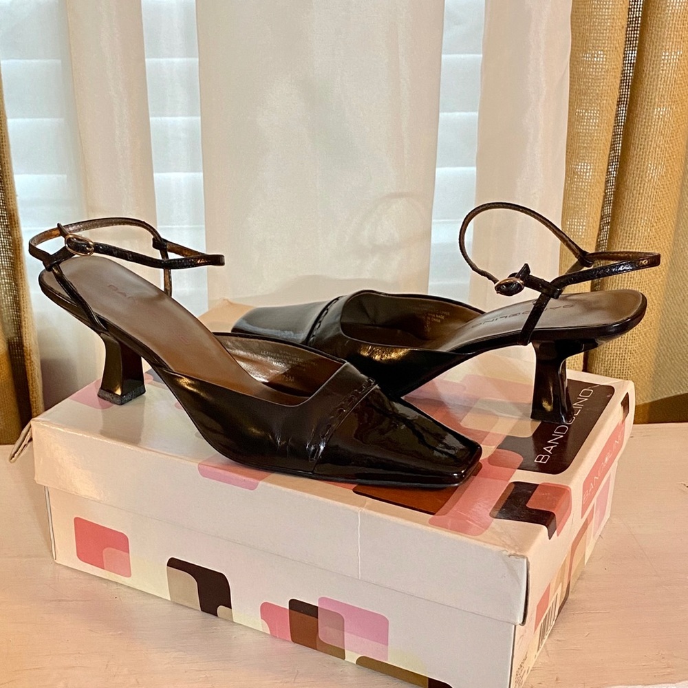 Bandolino Square Toe Heel